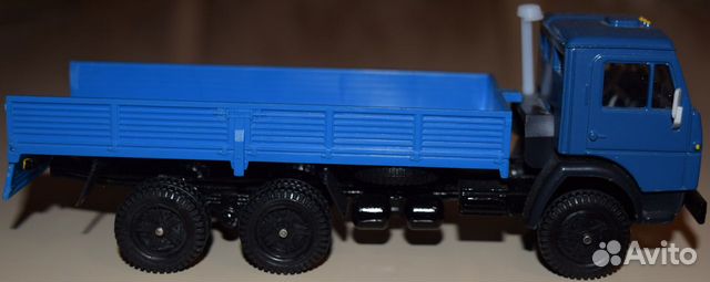 Масштабная модель авт-ля Камаз в масштабе 1/43
