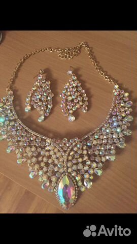 Колье и серьги