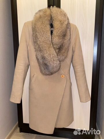 Пальто зимнее с мехом