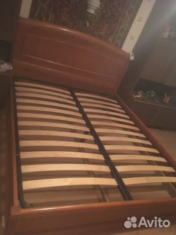 Кровать двуспальная из массива ореха