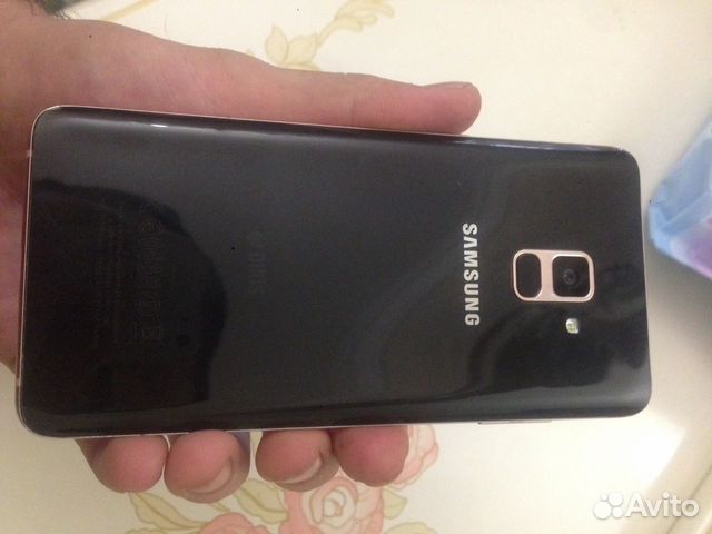 Телефон Galaxy A8+ 2018 Телефон Galaxy A8+ 2018