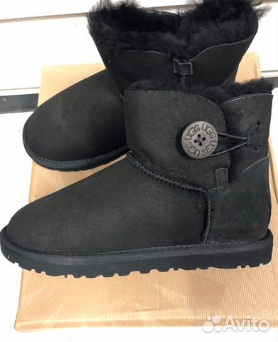 UGG угги, мини с пуговицей черные