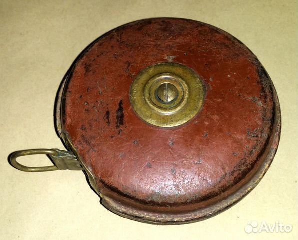 Старенькие школьные счеты рулетка Старенькие школьные счеты рулетка