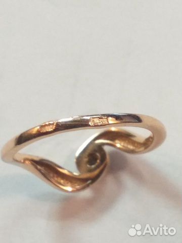 Золотое кольцо 585 с бриллиантом