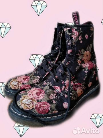 dr martens 1460 flowers