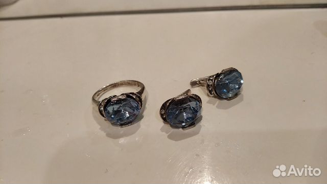 Красивый комплект: серьги с кольцом