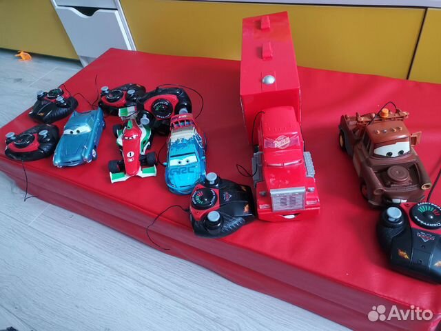 Коллекция машинок серии Тачки