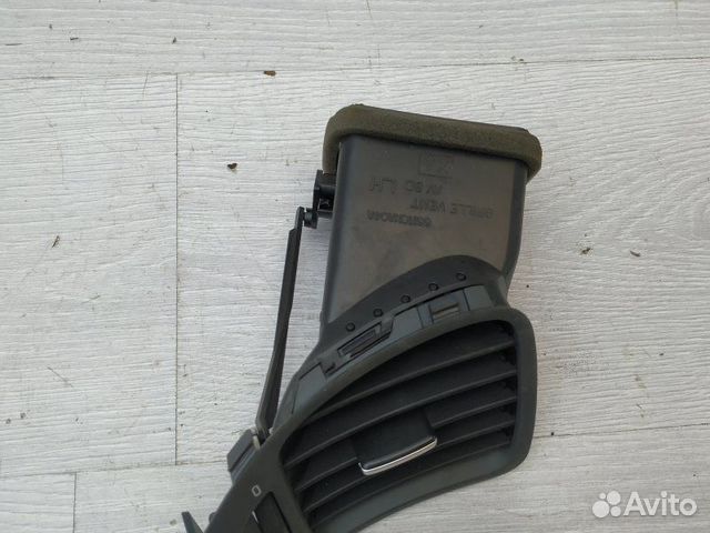 Дефлектор левый 66110XA04A Subaru Tribeca B9 Дефлектор левый 66110XA04A Subaru Tribeca B9