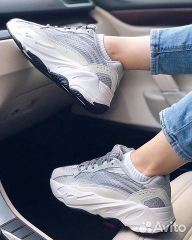 Adidas Yeezy Boost 700 Adidas Yeezy Boost 700