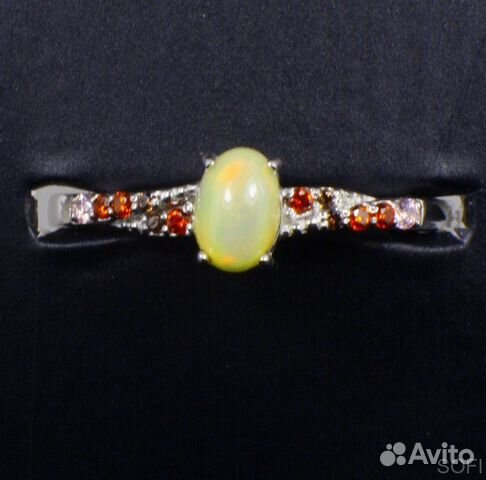 Серебряное кольцо с опалом и фианитом натуральным