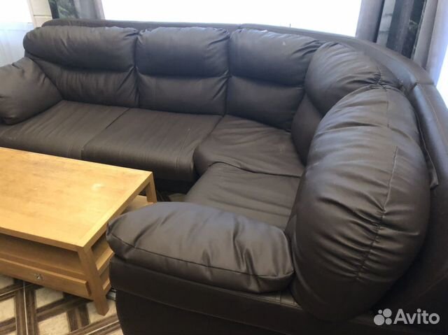 Диван кожаный