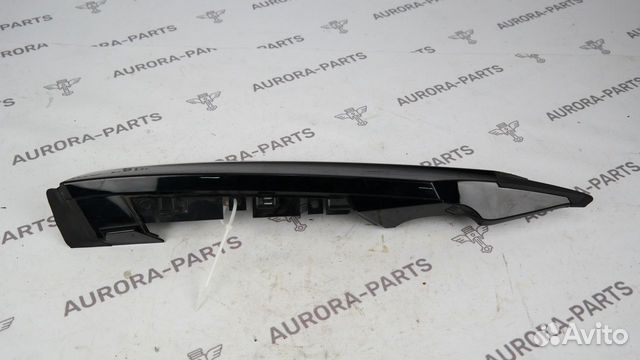 Накладка стойки D наружняя Land Rover Discovery 5 Накладка стойки D наружняя Land Rover Discovery 5
