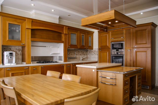 3-к квартира, 127.7 м², 9/9 эт.