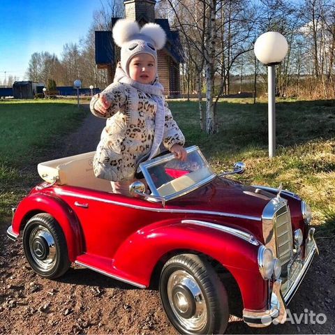 Электромобиль Mercedes 300C Retro (резина, кожа) Электромобиль Mercedes 300C Retro (резина, кожа)