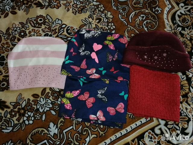 Женский шарф, шапки