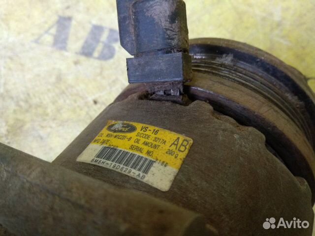 Компрессор кондиционера Ford Focus 2 2008-2011
