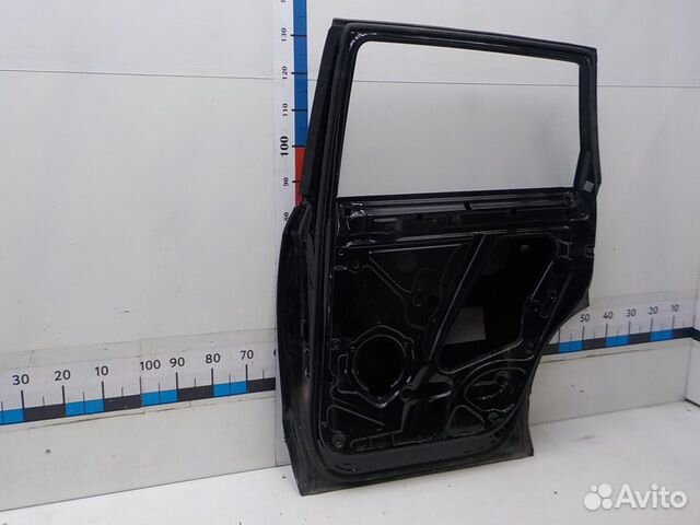 Дверь задняя правая на Audi Q7 Дверь задняя правая на Audi Q7