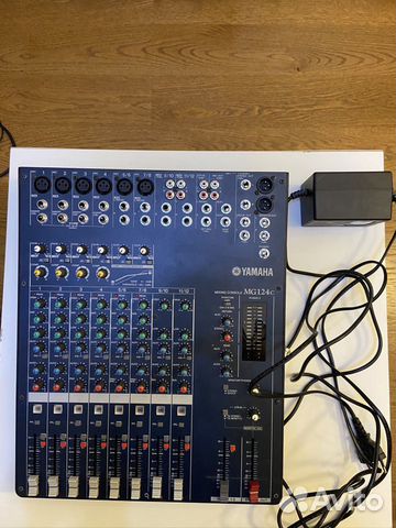 Микшерный пульт Yamaha MG124C Микшерный пульт Yamaha MG124C