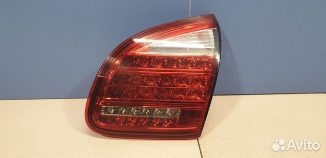 Фонарь в крышку правый Porsche Cayenne (958) Фонарь в крышку правый Porsche Cayenne (958)