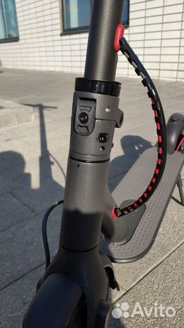 Электросамокат Xiaomi Mijia M365 EU Оригинал Электросамокат Xiaomi Mijia M365 EU Оригинал