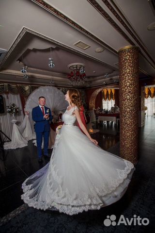 Свадебное платье и мужской костюм Свадебное платье и мужской костюм