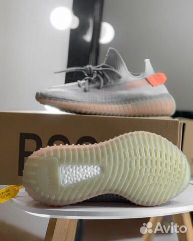 Кроссовки Adidas Yeezy Boost 350 True form Кроссовки Adidas Yeezy Boost 350 True form