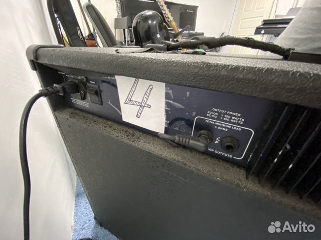 Басовый комбик Laney KC 150