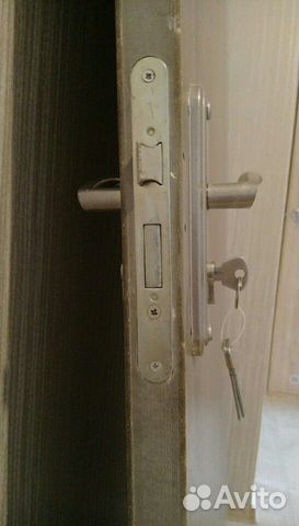 Дверь входная деревянная Дверь входная деревянная