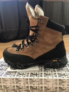 Ботинки женские Premiata Mid-Treck р.39