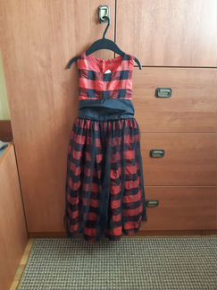 Платье праздничное