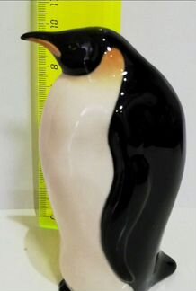 Фарфоровая статуэтка