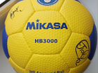 Мяч mikasa с автографами гк Чеховские медведи