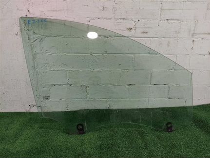 Стекло переднее правое Renault Clio 3 2006