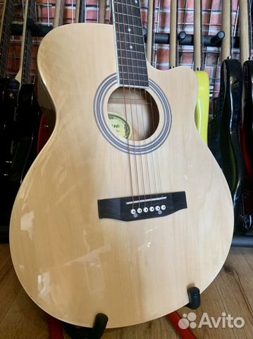 Акустическая Гитара