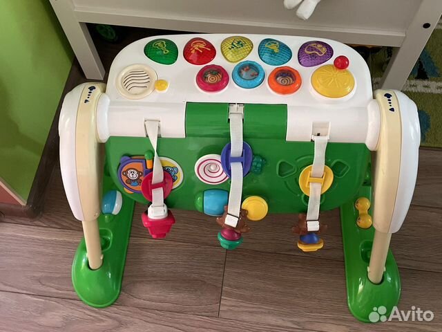 Развивающие игрушки. Гимнастический центр chicco