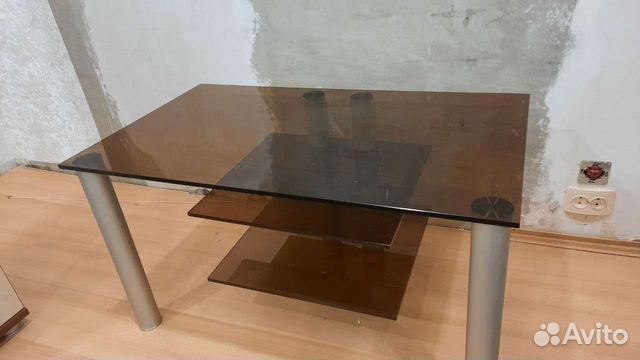 Стол под телевизор стекло
