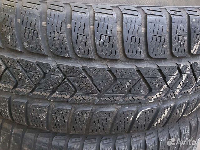Pirelli Winter Sottozero 3 215/55 R17 94H