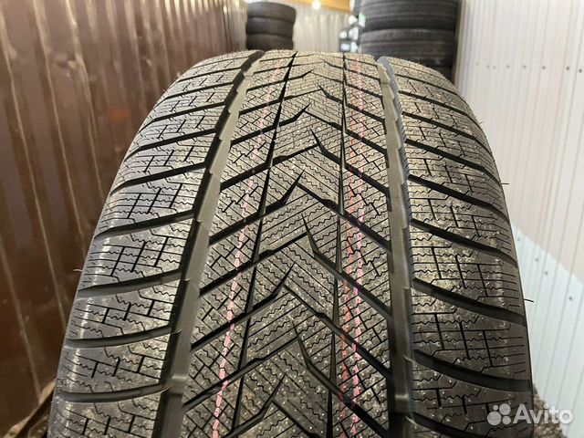 Grenlander IceHawke II 275/40 R21 106H