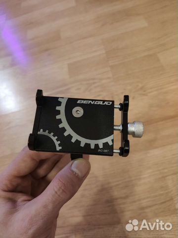 Крепление телефона на руль