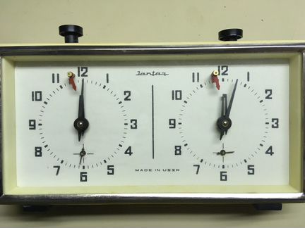 Часы шахматные янтарь СССР механические