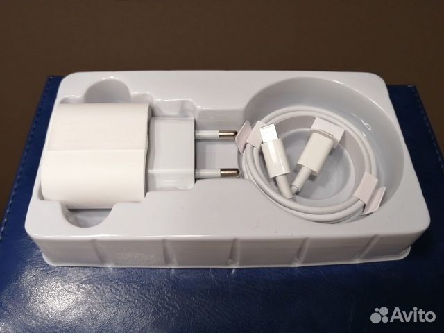 Зарядное устройство для iPhone 20В
