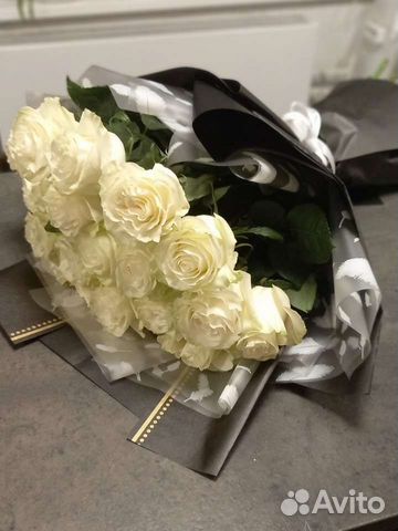 Белые розы букет 21 шт