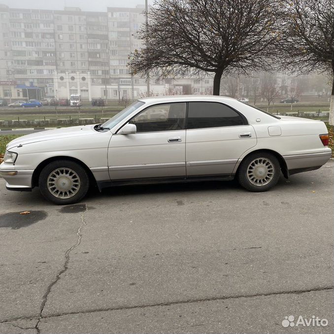 Toyota Crown 1995