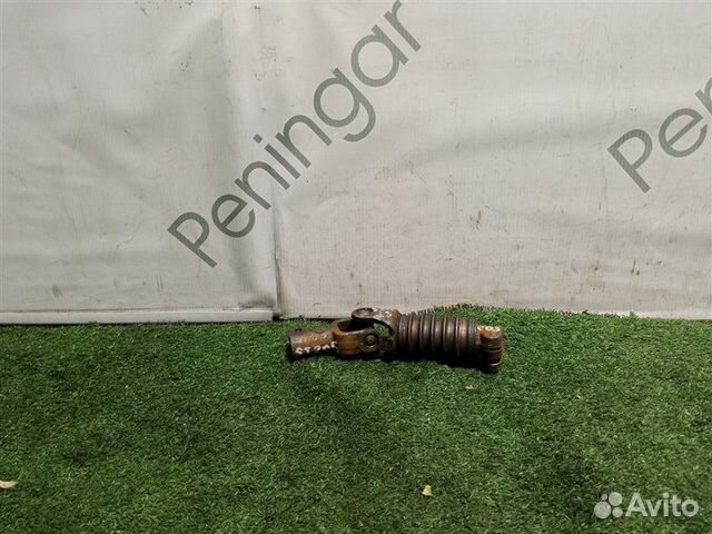 Рулевой карданчик Toyota Celica ST205