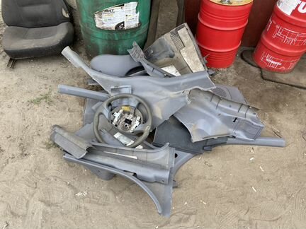 Пластик салона Hyundai Accent