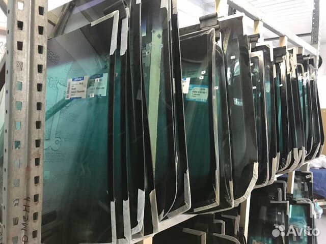 Лобовое стекло Toyota RAV4 (III) 06-12