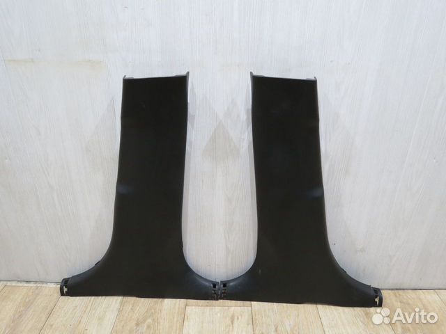 Обшивка средней стойки левая Kia Rio 3