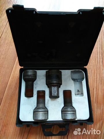 Секретные болты mercedes-benz секретн