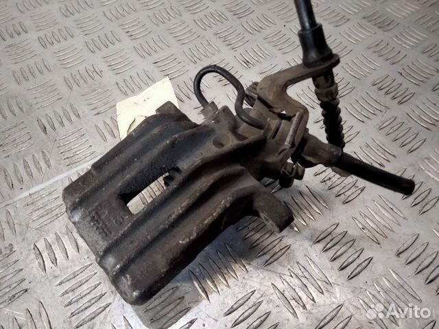 Суппорт задний левый Golf 5