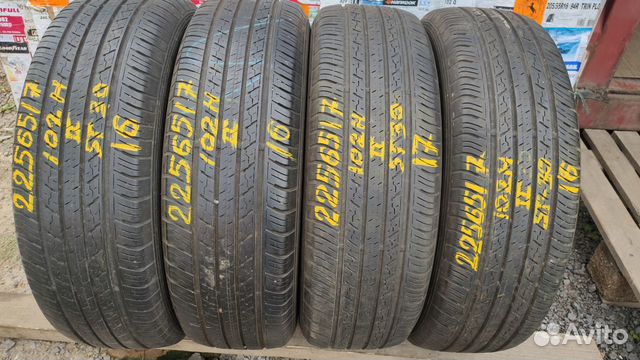 Dunlop Grandtrek ST30 225/65 R17 102H